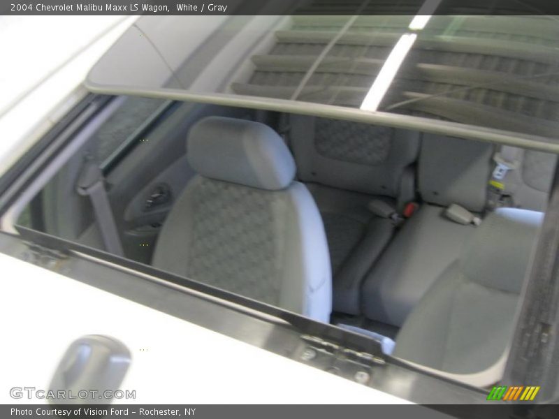 White / Gray 2004 Chevrolet Malibu Maxx LS Wagon