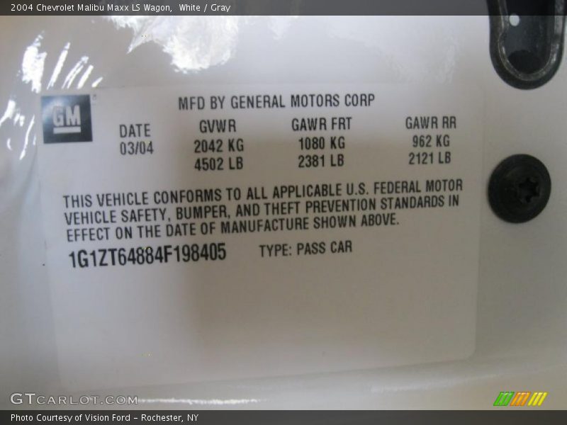 White / Gray 2004 Chevrolet Malibu Maxx LS Wagon