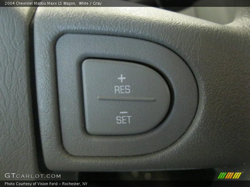 White / Gray 2004 Chevrolet Malibu Maxx LS Wagon