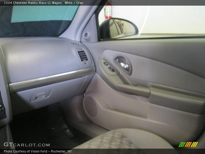 White / Gray 2004 Chevrolet Malibu Maxx LS Wagon