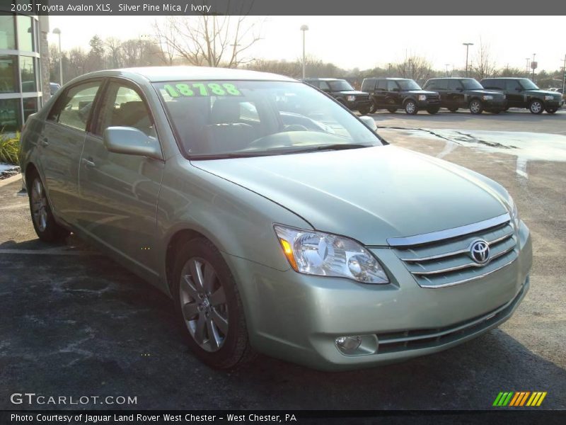 Silver Pine Mica / Ivory 2005 Toyota Avalon XLS