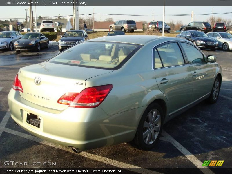 Silver Pine Mica / Ivory 2005 Toyota Avalon XLS