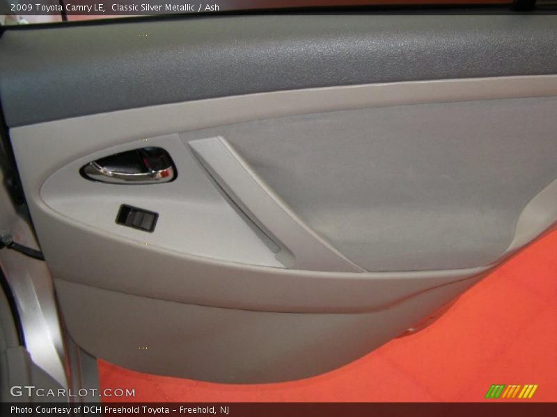 Classic Silver Metallic / Ash 2009 Toyota Camry LE