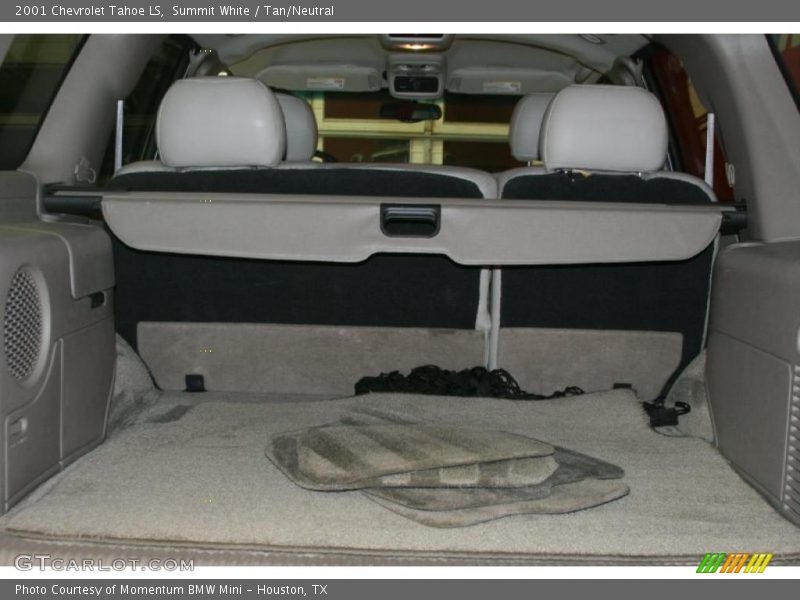 Summit White / Tan/Neutral 2001 Chevrolet Tahoe LS