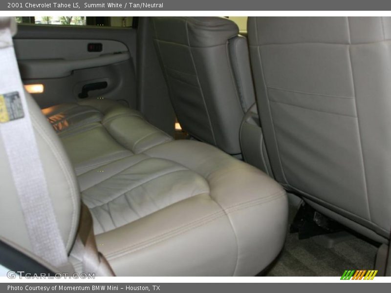 Summit White / Tan/Neutral 2001 Chevrolet Tahoe LS