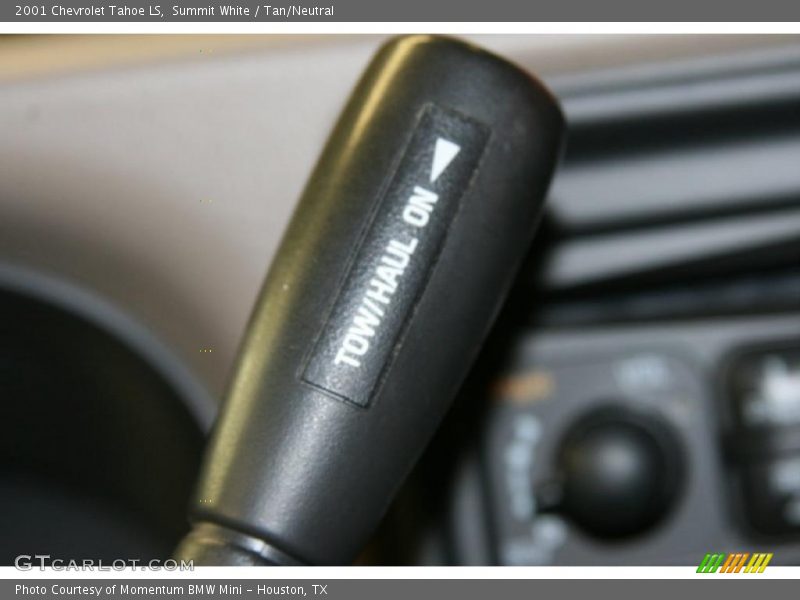 Summit White / Tan/Neutral 2001 Chevrolet Tahoe LS