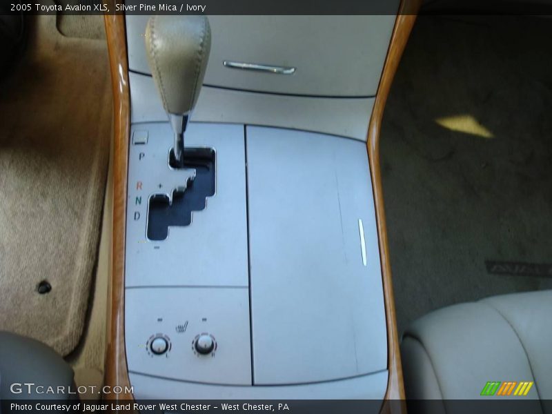Silver Pine Mica / Ivory 2005 Toyota Avalon XLS