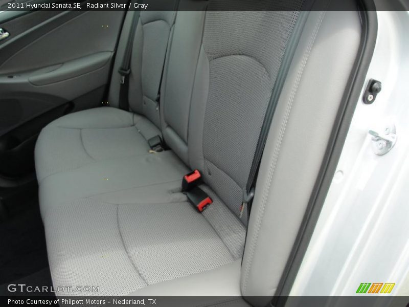 Radiant Silver / Gray 2011 Hyundai Sonata SE