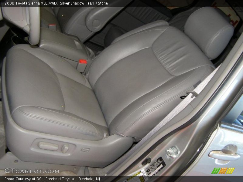 Silver Shadow Pearl / Stone 2008 Toyota Sienna XLE AWD