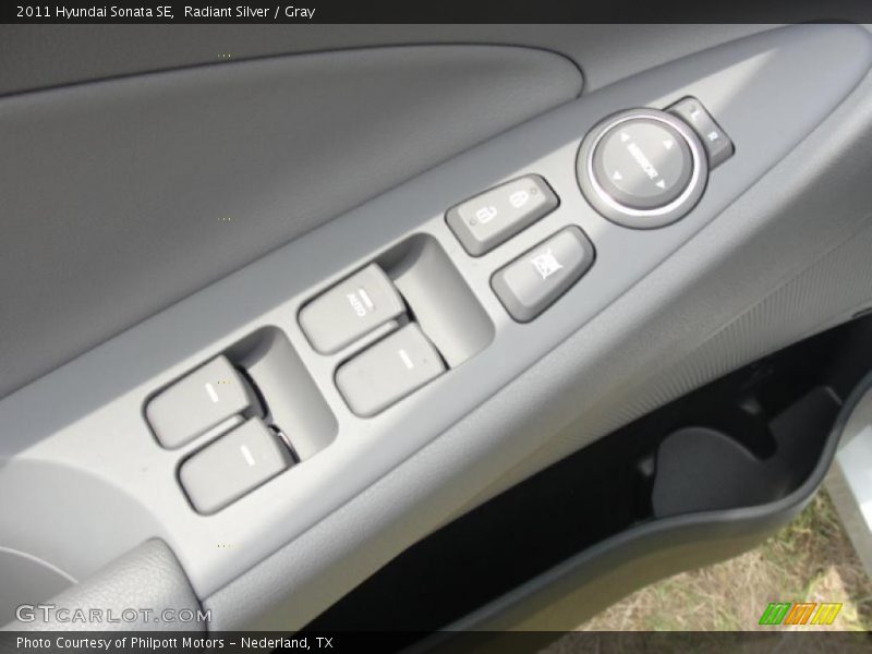 Radiant Silver / Gray 2011 Hyundai Sonata SE