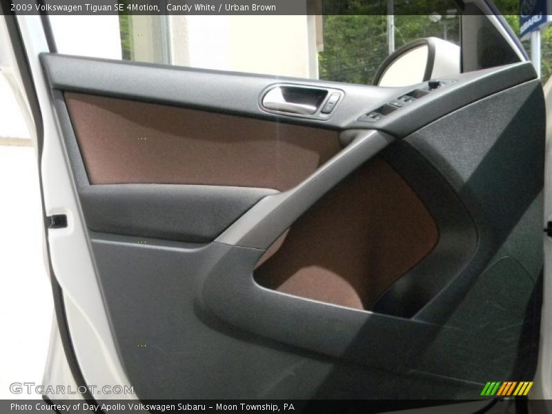 Candy White / Urban Brown 2009 Volkswagen Tiguan SE 4Motion