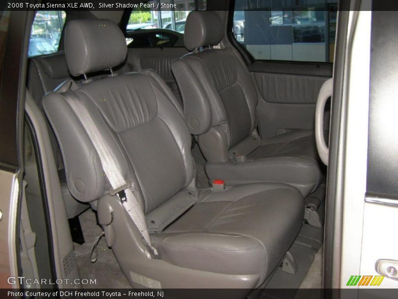 Silver Shadow Pearl / Stone 2008 Toyota Sienna XLE AWD