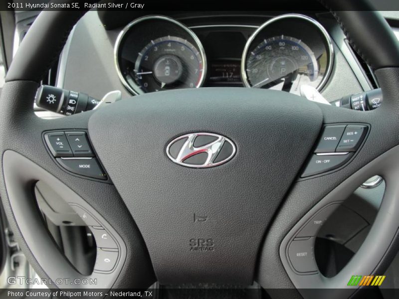Radiant Silver / Gray 2011 Hyundai Sonata SE