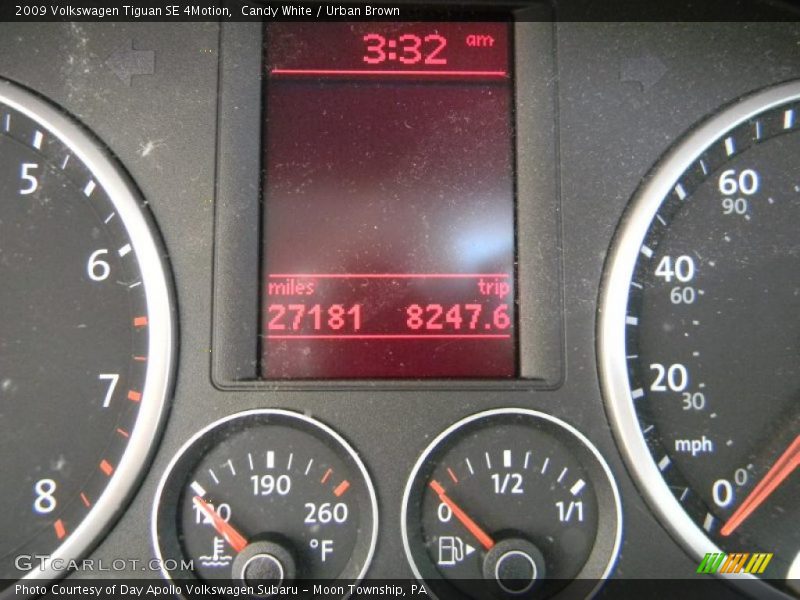 Candy White / Urban Brown 2009 Volkswagen Tiguan SE 4Motion