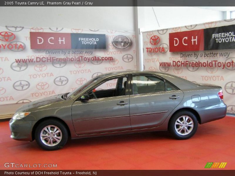 Phantom Gray Pearl / Gray 2005 Toyota Camry LE