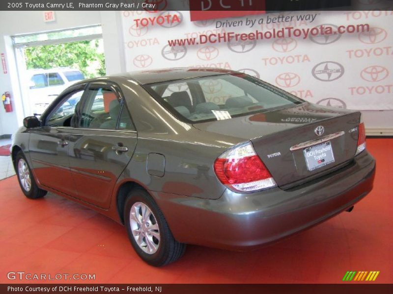 Phantom Gray Pearl / Gray 2005 Toyota Camry LE