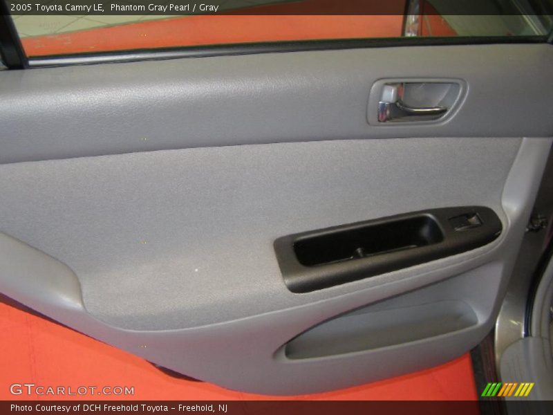 Phantom Gray Pearl / Gray 2005 Toyota Camry LE