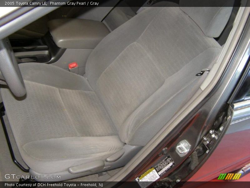 Phantom Gray Pearl / Gray 2005 Toyota Camry LE