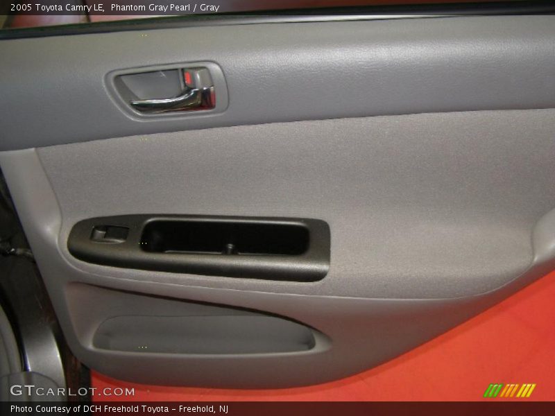 Phantom Gray Pearl / Gray 2005 Toyota Camry LE