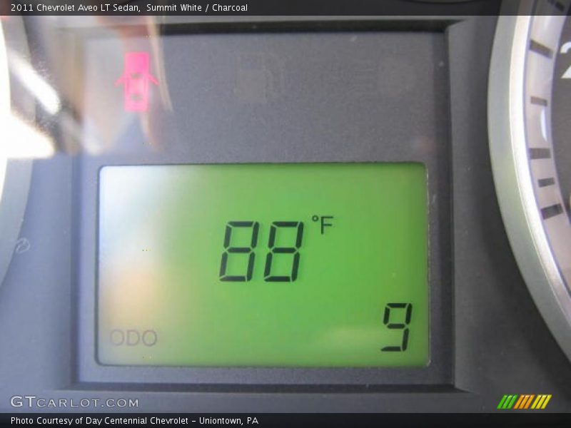 Summit White / Charcoal 2011 Chevrolet Aveo LT Sedan