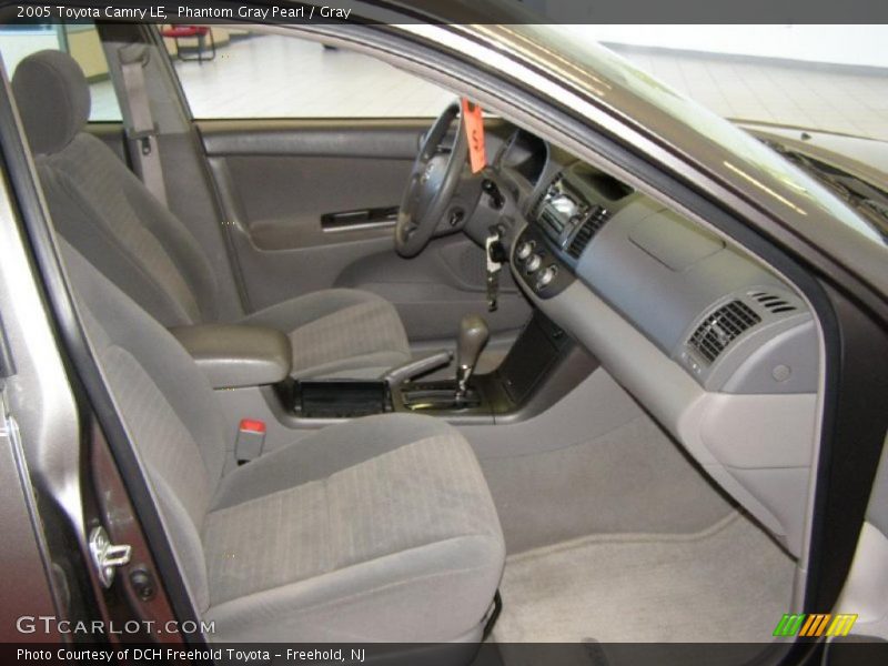 Phantom Gray Pearl / Gray 2005 Toyota Camry LE