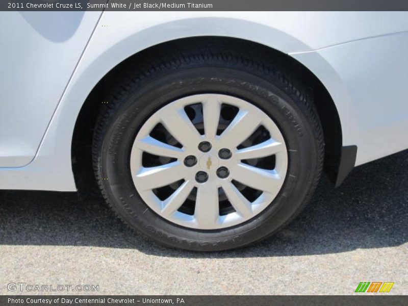 Summit White / Jet Black/Medium Titanium 2011 Chevrolet Cruze LS