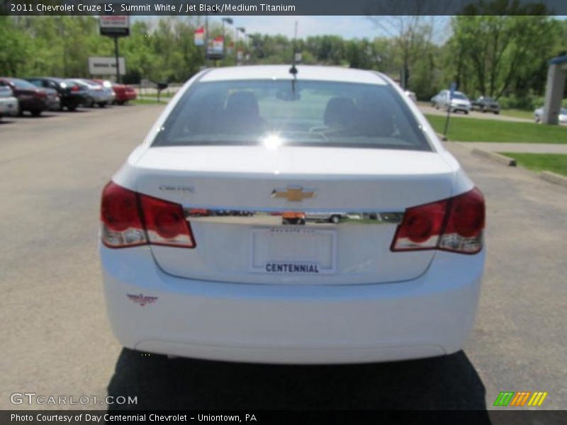 Summit White / Jet Black/Medium Titanium 2011 Chevrolet Cruze LS