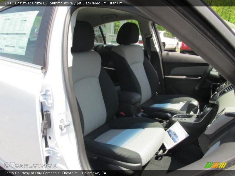 Summit White / Jet Black/Medium Titanium 2011 Chevrolet Cruze LS