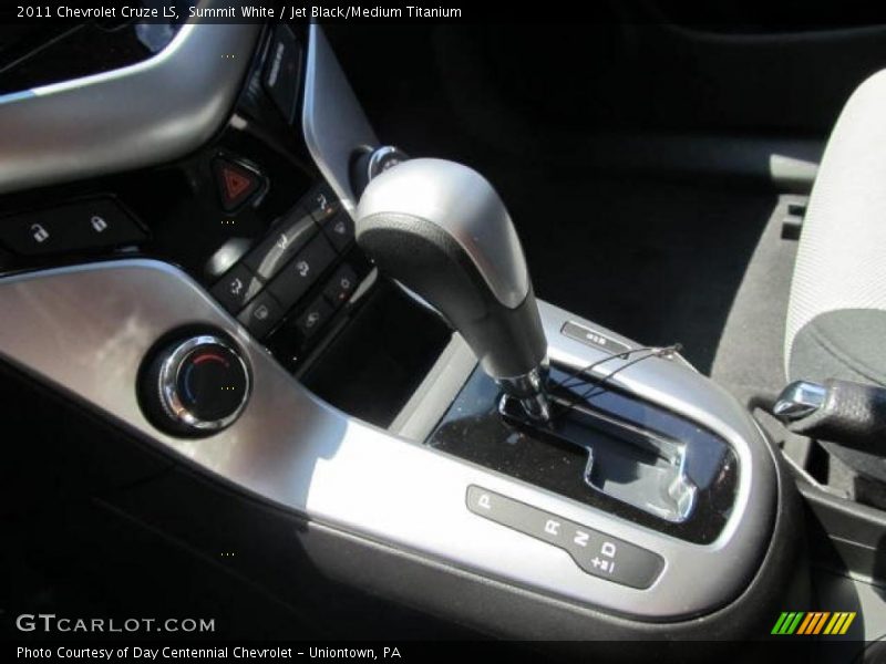 Summit White / Jet Black/Medium Titanium 2011 Chevrolet Cruze LS