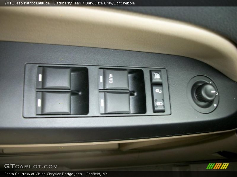 Blackberry Pearl / Dark Slate Gray/Light Pebble 2011 Jeep Patriot Latitude