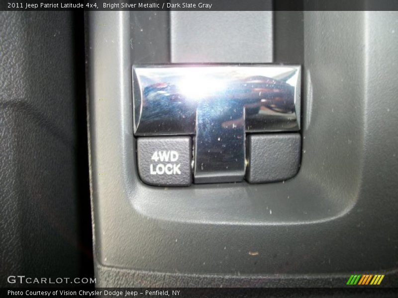 Bright Silver Metallic / Dark Slate Gray 2011 Jeep Patriot Latitude 4x4