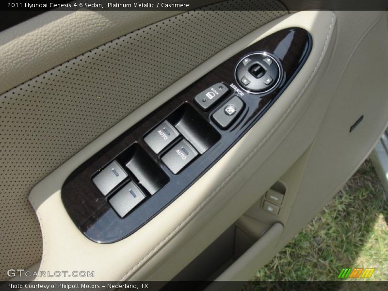 Controls of 2011 Genesis 4.6 Sedan