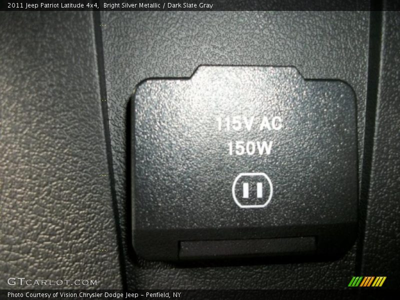 Bright Silver Metallic / Dark Slate Gray 2011 Jeep Patriot Latitude 4x4