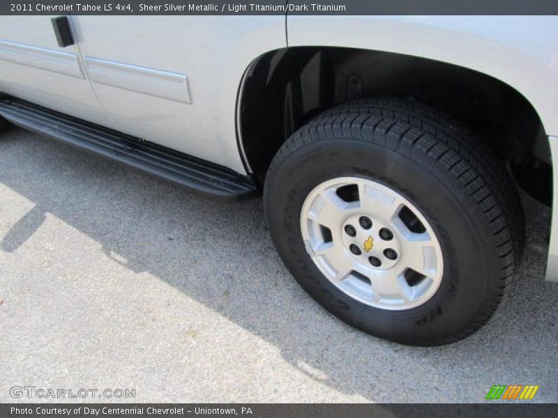 Sheer Silver Metallic / Light Titanium/Dark Titanium 2011 Chevrolet Tahoe LS 4x4