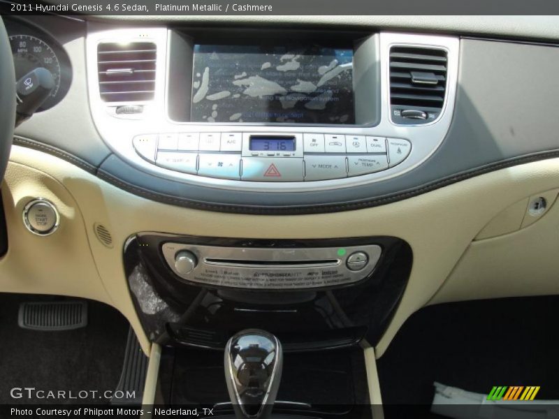 Controls of 2011 Genesis 4.6 Sedan