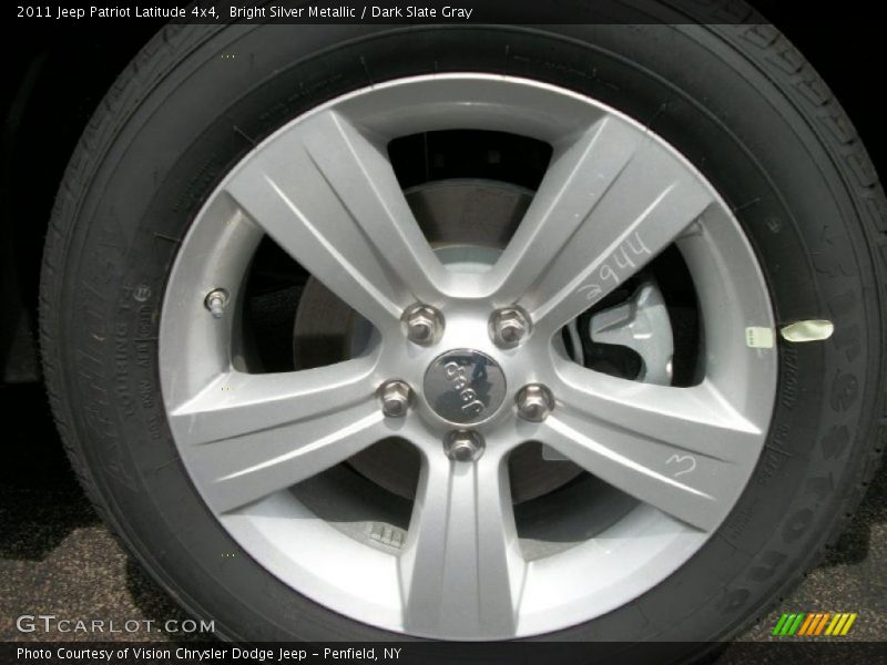 Bright Silver Metallic / Dark Slate Gray 2011 Jeep Patriot Latitude 4x4