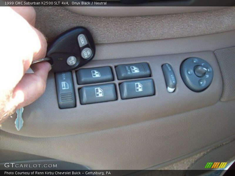 Controls of 1999 Suburban K2500 SLT 4x4