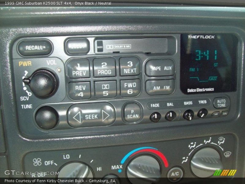 Controls of 1999 Suburban K2500 SLT 4x4