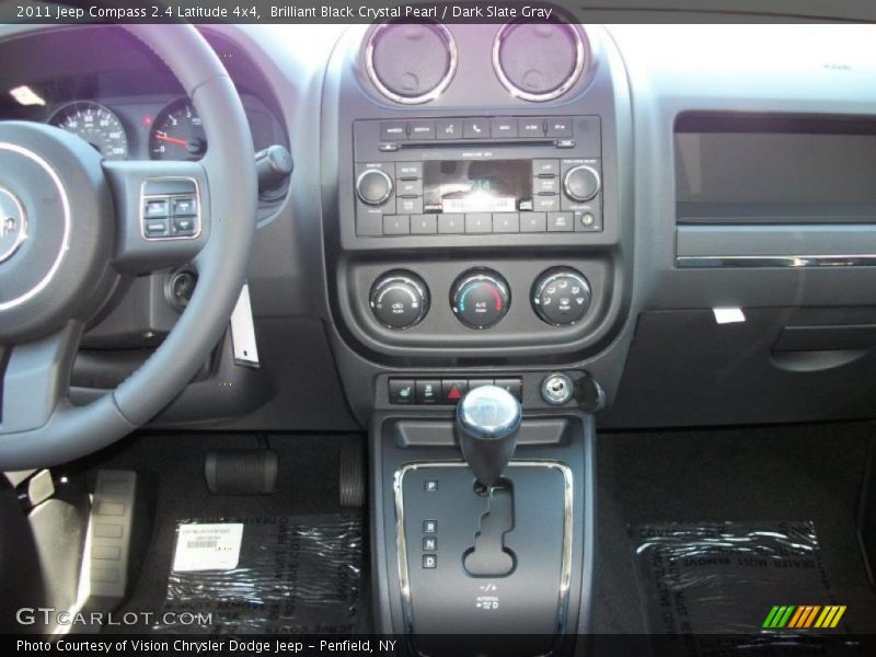 Brilliant Black Crystal Pearl / Dark Slate Gray 2011 Jeep Compass 2.4 Latitude 4x4