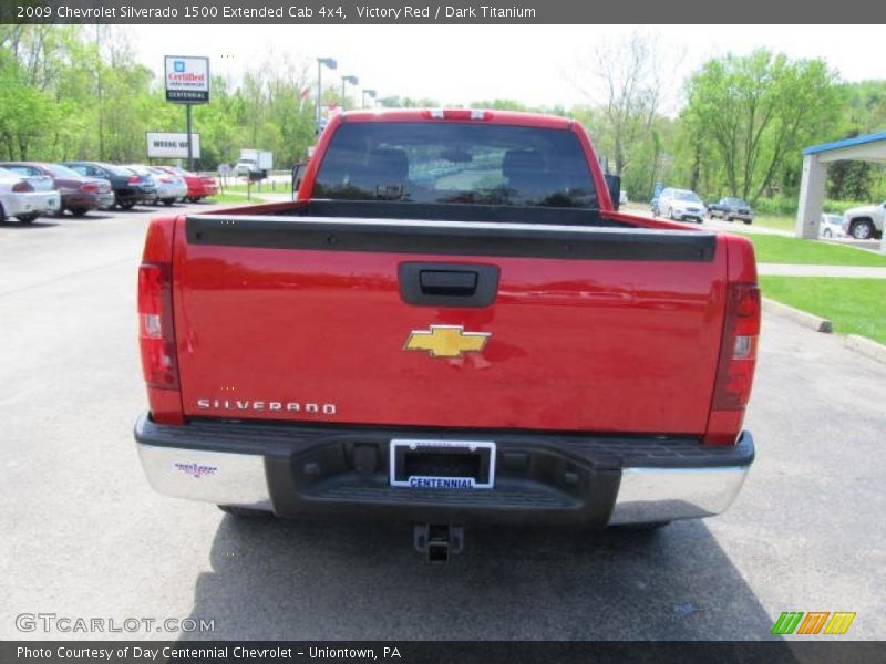 Victory Red / Dark Titanium 2009 Chevrolet Silverado 1500 Extended Cab 4x4