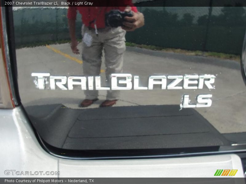 Black / Light Gray 2007 Chevrolet TrailBlazer LS