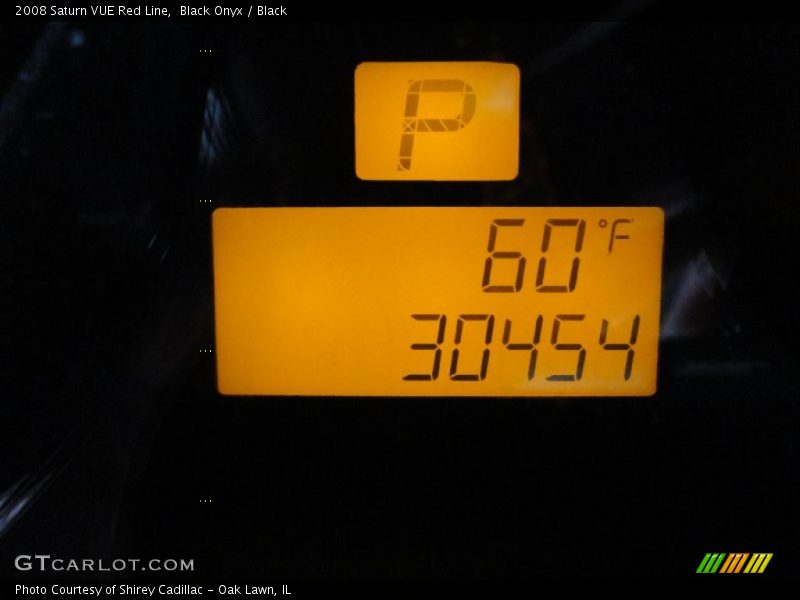 Black Onyx / Black 2008 Saturn VUE Red Line