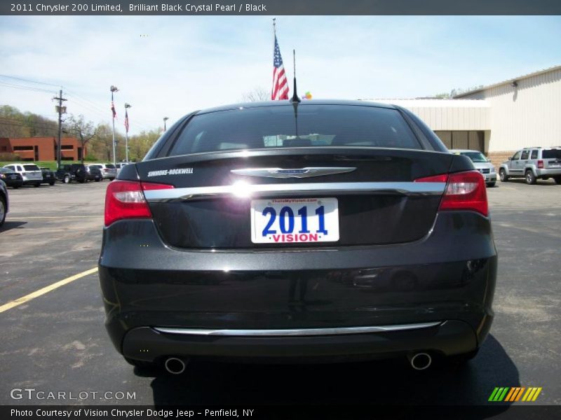Brilliant Black Crystal Pearl / Black 2011 Chrysler 200 Limited