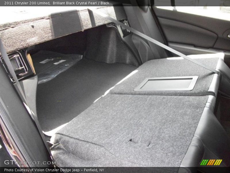 Brilliant Black Crystal Pearl / Black 2011 Chrysler 200 Limited