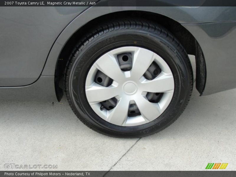 Magnetic Gray Metallic / Ash 2007 Toyota Camry LE