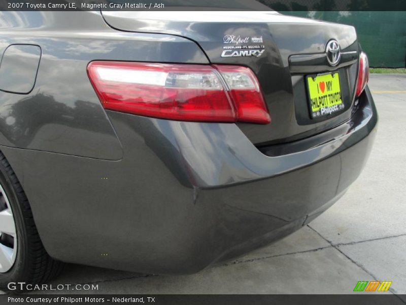 Magnetic Gray Metallic / Ash 2007 Toyota Camry LE