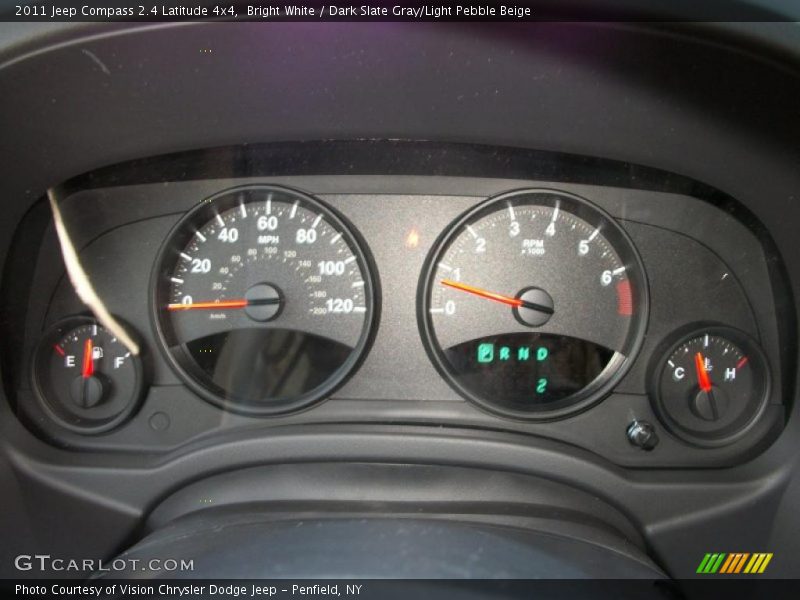 Bright White / Dark Slate Gray/Light Pebble Beige 2011 Jeep Compass 2.4 Latitude 4x4