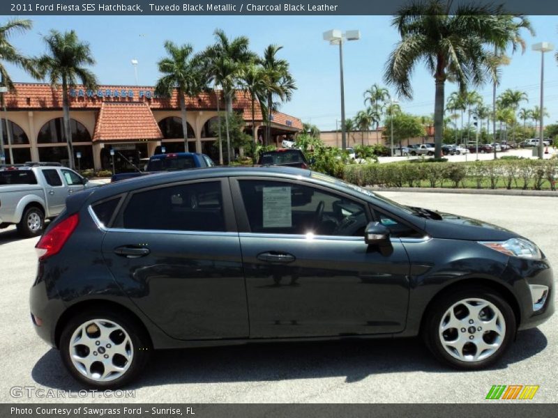 Tuxedo Black Metallic / Charcoal Black Leather 2011 Ford Fiesta SES Hatchback