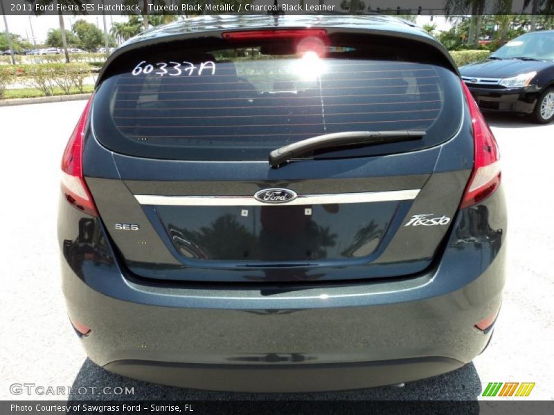 Tuxedo Black Metallic / Charcoal Black Leather 2011 Ford Fiesta SES Hatchback
