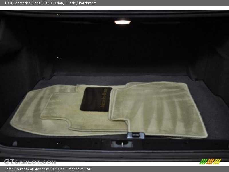 Black / Parchment 1998 Mercedes-Benz E 320 Sedan